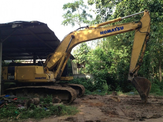 KOMATSU PC200-6  รถเครื่องดี ปั๊มแรง  ราคาคุยได้ 087-2976734
