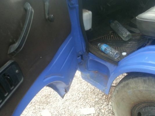 6ล้อรั้ว ISUZU KS 100แรงม้า คัทซีสวย เครื่องดี เอกสารครบ พร้อมใช้งาน 087-2976734