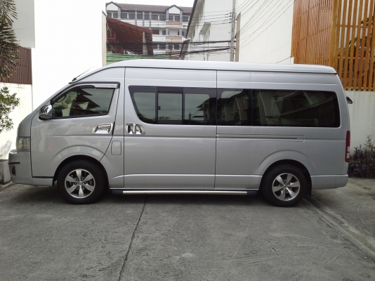 ขายรถตู้  Toyota Hiace Commuter 2013