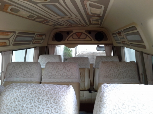ขายรถตู้  Toyota Hiace Commuter 2013