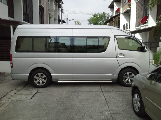 ขายรถตู้  Toyota Hiace Commuter 2013