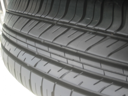 ขายล้อแม็ก new city 15"x5.5" et45 4รู100 ยาง michelin energy xm1 175/65r15 ยางผลิตสัปดาห์ที่ 36 ปี13 ริ้วที่หน้ายางมี 2 เส้น ขายทั้งชุด 12,900 บาทครับ สนใจติดต่อเล็กคลองสามครับ (081-3747940)