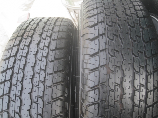 ขายล้อแม็ก D-max 17"x7" et33 6รู139.7 พร้อมยาง Bridgestone dueler h/t840 255/65r17 ปี13 ตุ่มที่หน้ายางมี 2 เส้นครับ ขายทั้งชุด 17,900 บาทครับ สนใจติดต่อเล็กคลองสามครับ 081-3747940