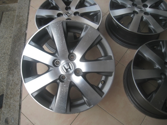 ขายล้อแม็กมือสอง Honda freed 15"x5.5" et50 4รู100 ล้อล้างหน้าเคลือบเงามาใหม่ครับ ไม่มีซ่อม ไม่มีดุ้งครับ ขายทั้งชุด 6,900 บาทครับ สนใจติดต่อเล็กคลองสามครับ 081-3747940