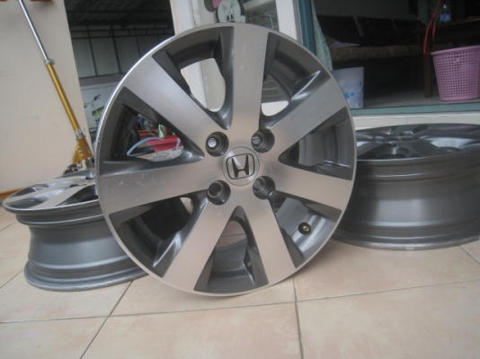 ขายล้อแม็กมือสอง Honda freed 15"x5.5" et50 4รู100 ล้อล้างหน้าเคลือบเงามาใหม่ครับ ไม่มีซ่อม ไม่มีดุ้งครับ ขายทั้งชุด 6,900 บาทครับ สนใจติดต่อเล็กคลองสามครับ 081-3747940 ขายล้อแม็กมือสอง Honda freed 15"x5.5" et50 4รู100 ล้อล้างหน้าเคลือบเงามาใหม่ครับ ไม่มีซ่อม ไม่มีดุ้งครับ ขายทั้งชุด 6,900 บาทครับ สนใจติดต่อเล็กคลองสามครับ 081-3747940