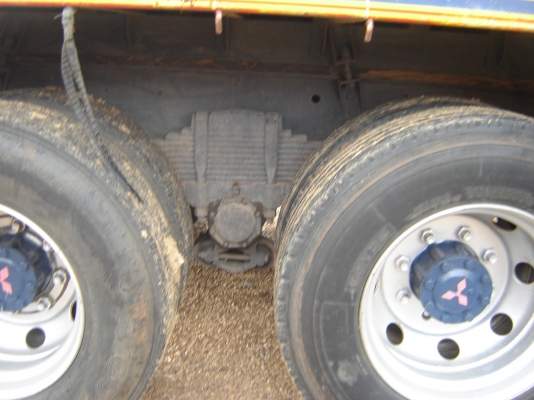 ขายรถสิบล้อไอ้หลง 195 แรง พื้นเรียบสวยสุด ราคา 750000 บาทเท่านั้น ยางสวย 10 เส้นวิ่งทำงานได้เลยไม่มีที่ติ โทร 0854498221 โทร0892406621