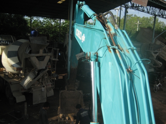 KOBELCO  200  YN  10    ราคา  2,200,000