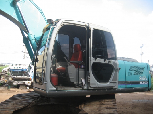 KOBELCO  200  YN  10    ราคา  2,200,000