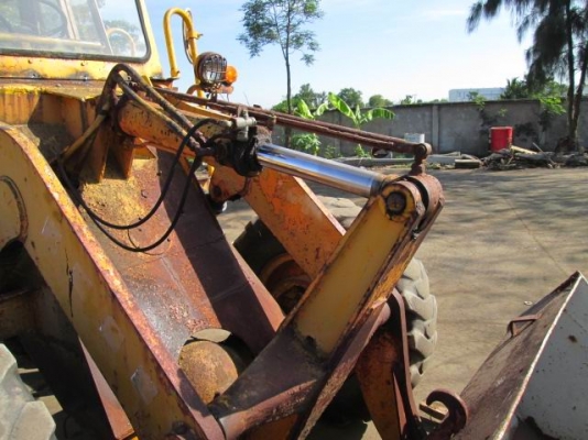 ขายรถตัก komatsu jh 30 B