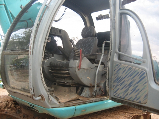 KOBELCO   SK 200     ราคา  1,200,000