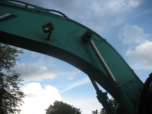 KOBELCO   SK 200     ราคา  1,200,000