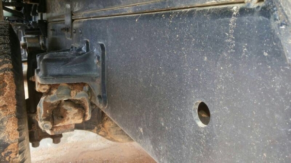 รถอีซูซุ 6 ล้อดั้ม 240 แรงม้า. ปี 53  ( รถวิ่ง 1xx,xxx กม. )  สนใจติดต่อ 081 - 6079515