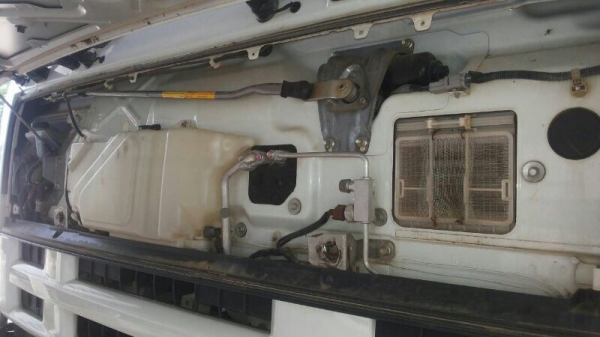 รถอีซูซุ 6 ล้อดั้ม 240 แรงม้า. ปี 53  ( รถวิ่ง 1xx,xxx กม. )  สนใจติดต่อ 081 - 6079515