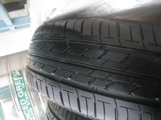 ขายล้อแม็กป้ายแดง mitsu mirage 14"x4.5" et46 4รู100 พร้อมยางBridgestone ecopia ep150 175/65r14 ยางผลิตสัปดาห์ที่19 ปี13 ตุ่มที่หน้ายางมี 2 เส้นครับ ขายทั้งชุด 5,900 บาทครับ proton savvy,ตงฟง ก็ใส่ได้ครับ สนใจติดต่อเล็กคลองสาครับ 081-3747940