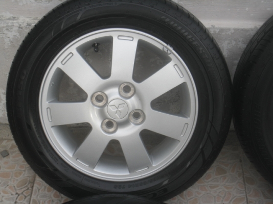 ขายล้อแม็กป้ายแดง mitsu mirage 14"x4.5" et46 4รู100 พร้อมยางBridgestone ecopia ep150 175/65r14 ยางผลิตสัปดาห์ที่19 ปี13 ตุ่มที่หน้ายางมี 2 เส้นครับ ขายทั้งชุด 5,900 บาทครับ proton savvy,ตงฟง ก็ใส่ได้ครับ สนใจติดต่อเล็กคลองสาครับ 081-3747940 ขายล้อแม็กป้ายแดง mitsu mirage 14"x4.5" et46 4รู100 พร้อมยางBridgestone ecopia ep150 175/65r14 ยางผลิตสัปดาห์ที่19 ปี13 ตุ่มที่หน้ายางมี 2 เส้นครับ ขายทั้งชุด 5,900 บาทครับ proton savvy,ตงฟง ก็ใส่ได้ครับ สนใจติดต่อเล็กคลองสาครับ 081-3747940