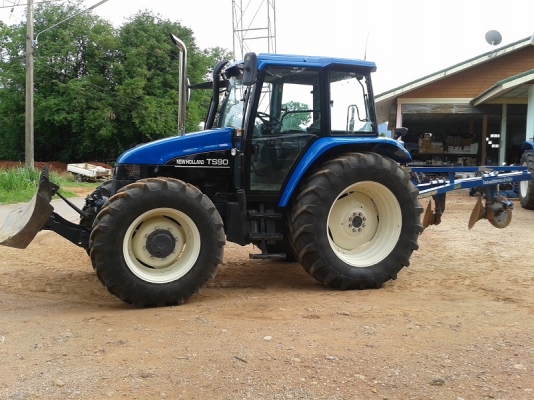 ขอบคุณ คุณธนกฤตมากครับ ขายแล้วรถไถฟอร์ด TS90 NEW HOLLAND คานนิวส์มีดิ๊ฟล็อค เครื่องดี เกียร์24X24 ท้ายธรรมดา พร้อมดันหน้า8ฟุต+หางไถ3จาน