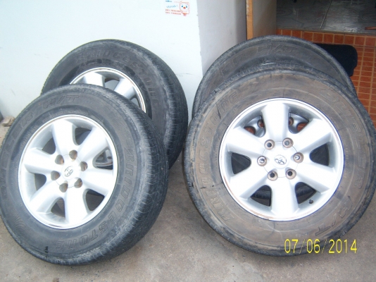 แม็กโตโยต้าขอบ 17 พร้อมยาง 265 65 17 1ชุด