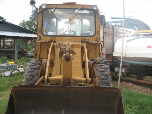 รถตัก  KOMATSU JH 30    ราคา   390,000   บาท