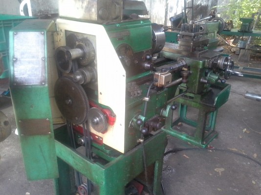 เครื่องกลึง 5 ฟุต ไต้หวัน 2 เพลา เกียร์บล็อค ใช้ไฟบ้าน สภาพพร้อมใช้งาน