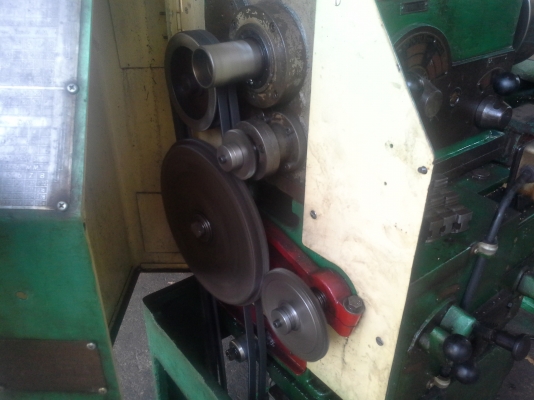 เครื่องกลึง 5 ฟุต ไต้หวัน 2 เพลา เกียร์บล็อค ใช้ไฟบ้าน สภาพพร้อมใช้งาน