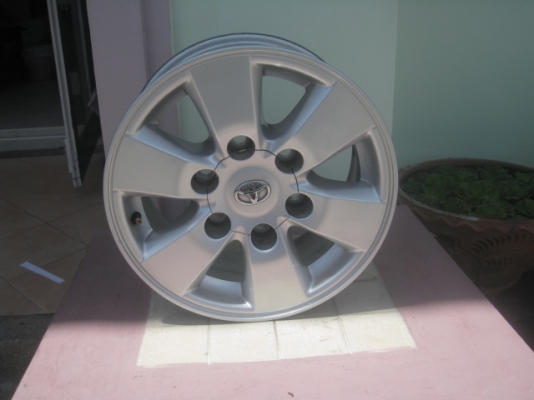 ขายล้อแม็ก vigo 15"x7" et30 6h139.7 สีเดิม ไม่คดไม่ดุ้งครับ พร้อมน็อตล้อเดิม ขายทั้งชุด 5,900 บาทครับ toyota commuter, hiace ใส่ได้ครับ สนใจติดต่อเล็กคลองสามครับ (081-3747940)