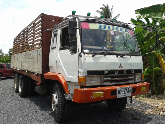 mitsu ไอ้หลงMA 6d16 195แรง2เพลา(ใม่ดั้ม)10สปีด เครื่องเดิมเกียร์เดิม ต่อรองใด้ครับ