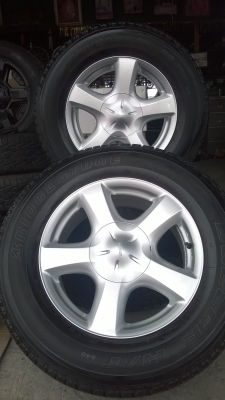 ขายล้อ ISUZUพร้อมยางชุดละ13800