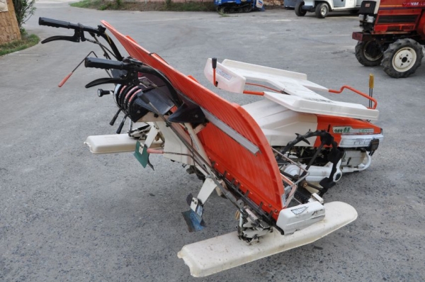 ขายรถดำนาราคาถูก KUBOTA NS400 (4แถว) สภาพสวยเดิมจากญี่ปุ่นยังไม่เคยใช้ในไทย 38,000เท่านั้น!!