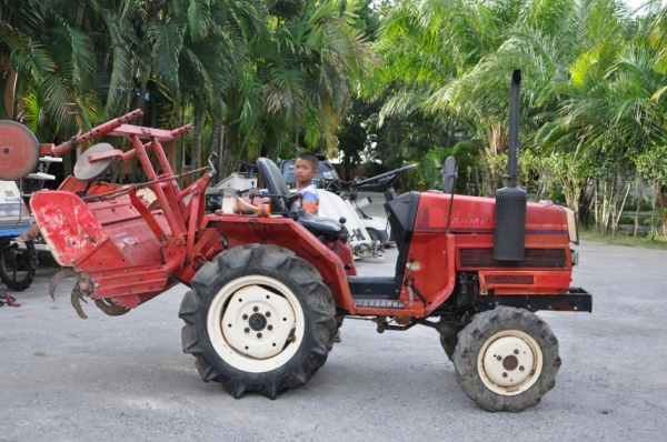 ขายรถไถ YANMAR F15D พร้อมโรตารี่หลัง แจ่มเลย ขับ4ล้อ สภาพสวยเดิมญี่ปุ่นไม่เคยใช้งานในไทย 85,000 บาท