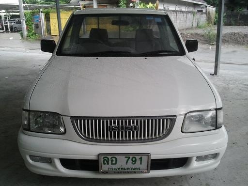 ขาย ISUZU ปี 2001 เครื่อง 2500 เรื่องราคาคุยได้ครับ