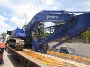 ลูกค้าหนองคายครับ - เรายืนยันด้วยภาพนะครับ เราจัดส่งให้แล้วนะครับ สำหรับ รถขุด PC 200 พร้อม โรตารี ผานพรวนดิน และโรลเลอร์ครับ ลูกค้าหนองคายครับ - เรายืนยันด้วยภาพนะครับ เราจัดส่งให้แล้วนะครับ สำหรับ รถขุด PC 200 พร้อม โรตารี ผานพรวนดิน และโรลเลอร์ครับ