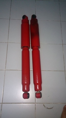 ขายโช้ค KAYABA SUPER RED คู่หลัง ใส่ Dmax4wd,Hilander สภาพสวยครับ ใช้งานปกติ ไม่รั่ว ไม่ซึม