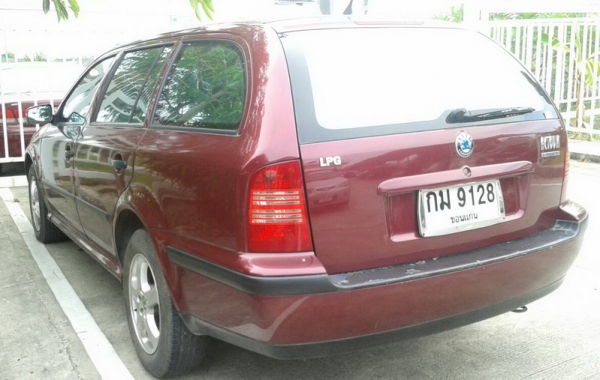 ขาย skoda van ปี 2000
