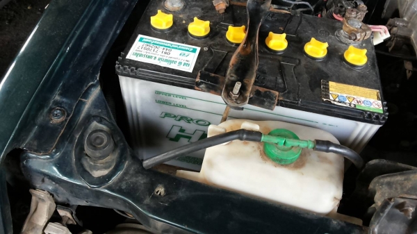 ***ขายแล้วครับขอบคุณ Truck2hand ขายกระบะ NISSAN BIG M KINGCAB BD25 ฝาแดง จอโค้งแท้ ปี38/95 เครื่องเดิมเกียร์เดิม ฝาแดงยอดนิยม เครื่องฟิต สตาร์ทติดง่าย แรง ประหยัด ไม่มีเยิ้ม เกียร์ดีไม่หลุด ช่วงล่างดี คัสซีสวยไม่ปะไม่ดาม กระบะดีมีพื้นปูกระบะ หัวเก๋งดีภายใ