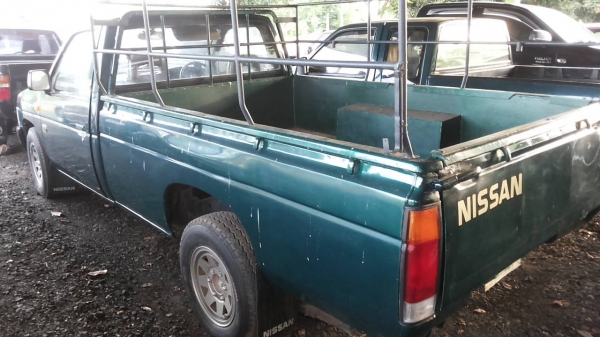 ***ขายแล้วครับขอบคุณ Truck2hand ขายกระบะตอนเดียว NISSAN BIG M BD25 ฝาแดง จอโค้งปี39/96 เครื่องเดิมเกียร์เดิม ฝาแดงแรงๆ แน่นๆ ไม่เยิ้ม ประหยัด ทน ช่วงล่างดี คัสซีสวยไม่ปะไม่ดาม ไม่ผุ พื้นประบะปูด้วยเหล็กตีนเป็ด แข็งแรง พื้นดีไม่ผุ หัวเก๋งไม่ผุ ภายในคอนโซลค