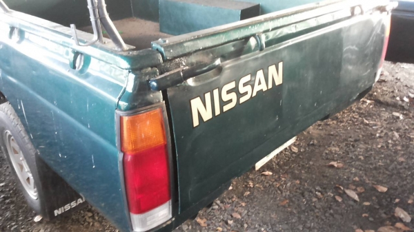 ***ขายแล้วครับขอบคุณ Truck2hand ขายกระบะตอนเดียว NISSAN BIG M BD25 ฝาแดง จอโค้งปี39/96 เครื่องเดิมเกียร์เดิม ฝาแดงแรงๆ แน่นๆ ไม่เยิ้ม ประหยัด ทน ช่วงล่างดี คัสซีสวยไม่ปะไม่ดาม ไม่ผุ พื้นประบะปูด้วยเหล็กตีนเป็ด แข็งแรง พื้นดีไม่ผุ หัวเก๋งไม่ผุ ภายในคอนโซลค