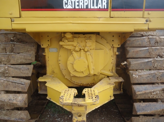 ขายด่วนรถแทรกเตอรตีนตะขาบCATD4Hเก่านอกใช้งาน1ปี