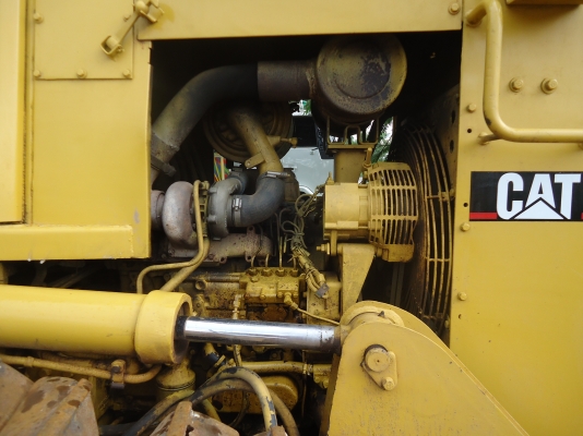 ขายด่วนรถแทรกเตอรตีนตะขาบCATD4Hเก่านอกใช้งาน1ปี