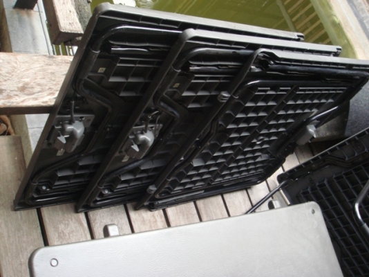 ขายโต๊ะ CRV ปิ๊กนิกเอนกประสงค์พับได้เก่าญี่ปุ่น สภาพสวยสมบรูณ์ทุกตัวครับ ขายโต๊ะ CRV ปิ๊กนิกเอนกประสงค์พับได้เก่าญี่ปุ่น สภาพสวยสมบรูณ์ทุกตัวครับ