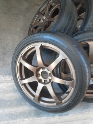 แม๊กสวยๆ ขอบ 17 ขนาด 4 รู  พร้อมยาง 205/45R17   17X7JJ  มี 4 ล้อ TEL.081-427-3941
