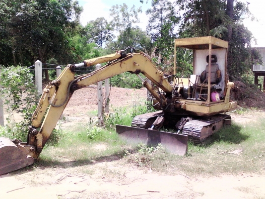 แบคโฮ komatsu pc40-2