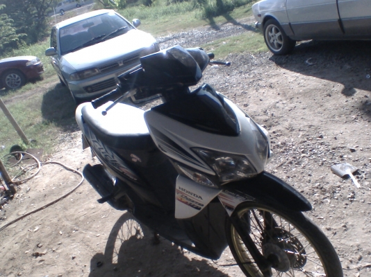 9900 ฿honda click ปี44 เครื่องดีไม่ดังกราวไม่หอน เล่มชุดโอนครบ