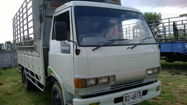 HINO FC  เครี่อง WO4D 120แรง เครื่องดี คัสซี FC2WELA ปี39ยาว4.5เมตรกระบะพร้อมคอกเหล้กแป็ป
