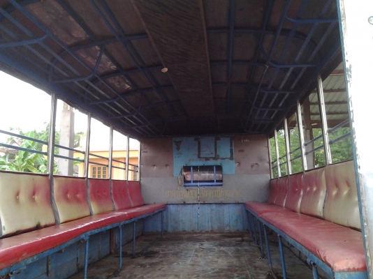 ISUZU   NKR   110แรงหลังคาโดยสาร