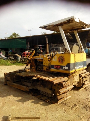 ขายรถแทรคเตอร์ KOMATSU D 20-6รถพร้อมใช้รถทำงานอยู่ ขายรถแทรคเตอร์ KOMATSU D 20-6รถพร้อมใช้รถทำงานอยู่