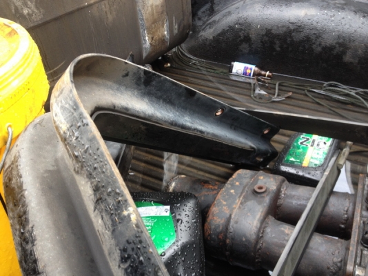 ขายถังน้ำมัน มิเนียม (จีน) 300 ลิตร พร้อมขา