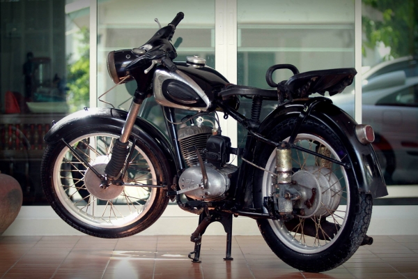 ขาย mz 125 เดิมทั้งคัน ยกเว้นคาบู สีเดิมครับ เครื่องดี สวยๆ 65000  0811160919