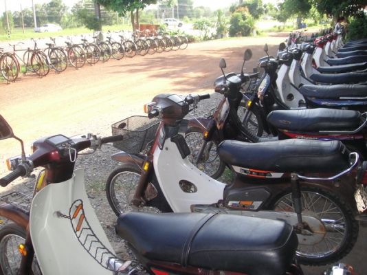 ขายฮอนด้าดรีม คุรุสภา สภาพเดิมสวยพร้อมใช้ ( ทะเบียนพร้อมชุดโอน )