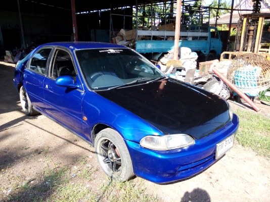 ขายถูกด่วนๆ เตารีด 4 ประตู ปี95ครื่องหัวฉีด เกียร์ออโต้ สภาพร้อมใช้งาน