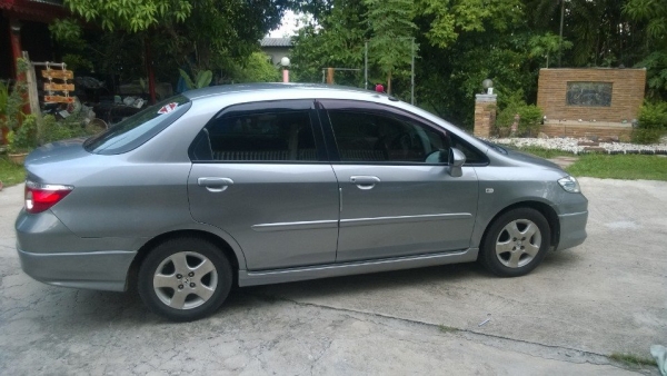 ขาย HONDA CITY ZX VTEC 2007   250,000 บาท  รถบ้านใช้งานเองพ